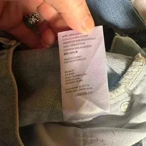 Urban Outfitters BDG size 31 high rise baggy petite distressed denim jeans. - Picture 5 of 10